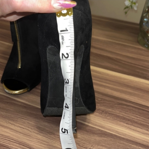 NWT Mossimo Sabrina Black Suede Booties Gold Toe Plate Zipper - Picture 3 of 10